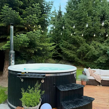 Ferienhaus Wood-fired Hot Tub Sauna And 150 M To The *